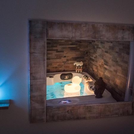 Suite Avec Jacuzzi Privatif Barcares Plage Le Barcarès Exterior foto