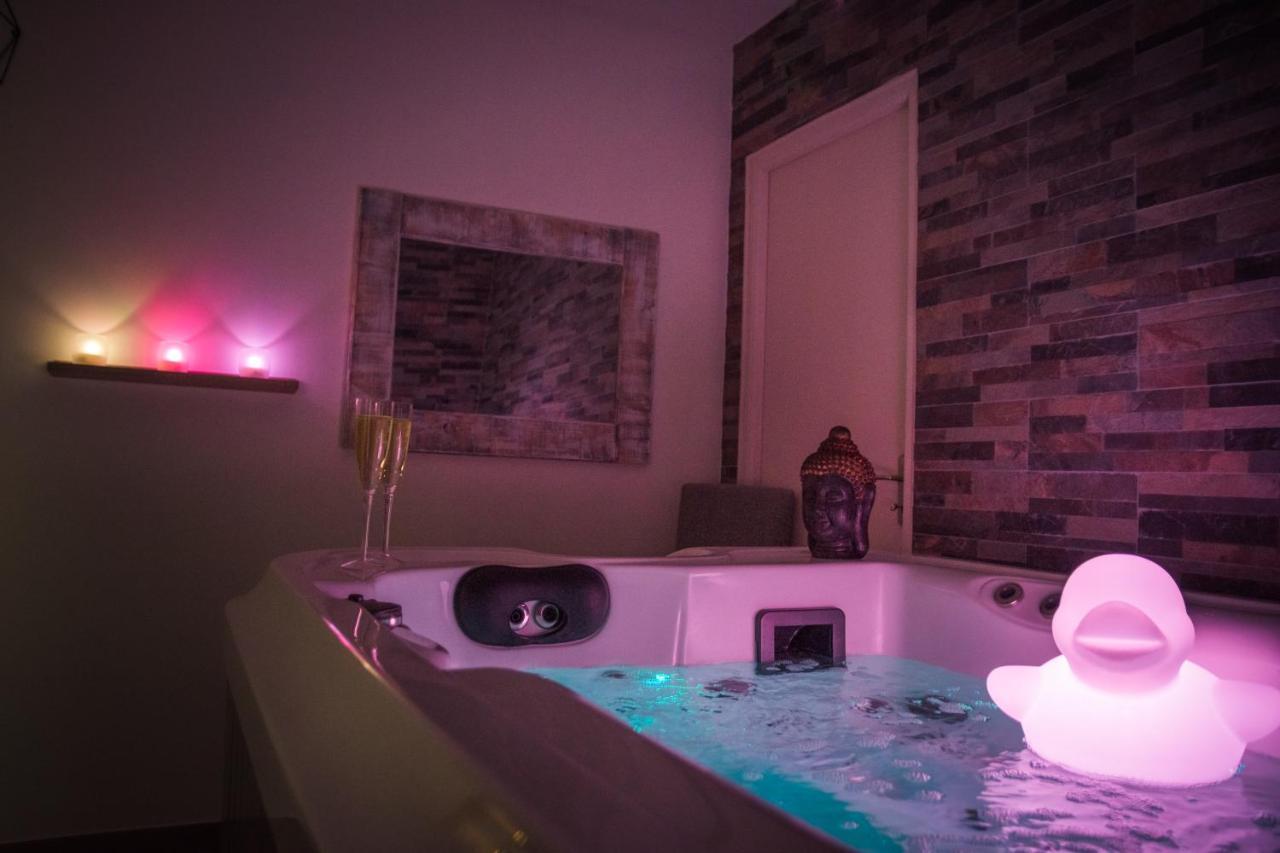Suite Avec Jacuzzi Privatif Barcares Plage Le Barcarès Exterior foto