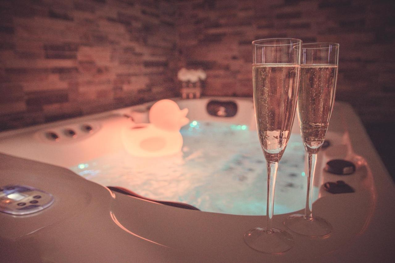 Suite Avec Jacuzzi Privatif Barcares Plage Le Barcarès Exterior foto